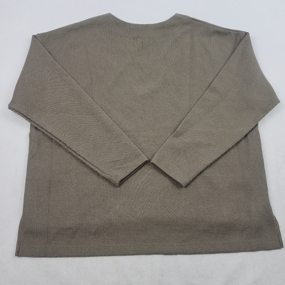 NWT Urban Research Doors ribbed vneck sweater - Picture 6 of 7